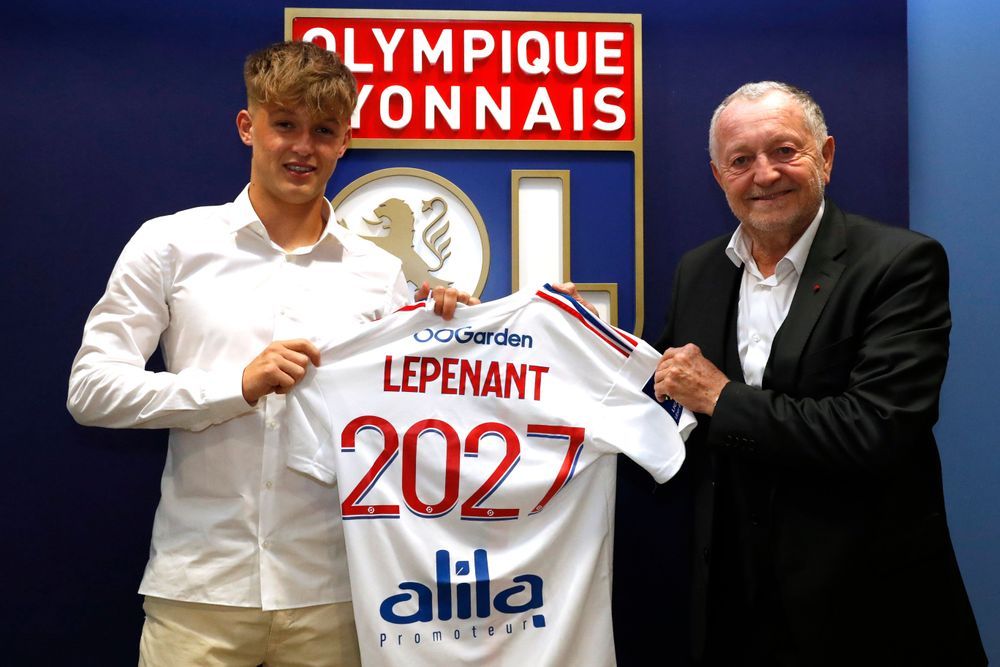 [Officiel] Johann Lepenant à l’Olympique lyonnais jusqu’en 2027
